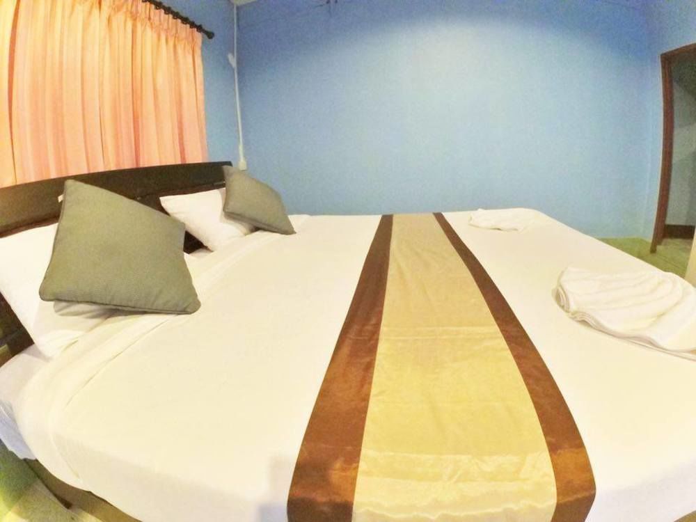 קו לנטה Marina Hut Guest House מראה חיצוני תמונה