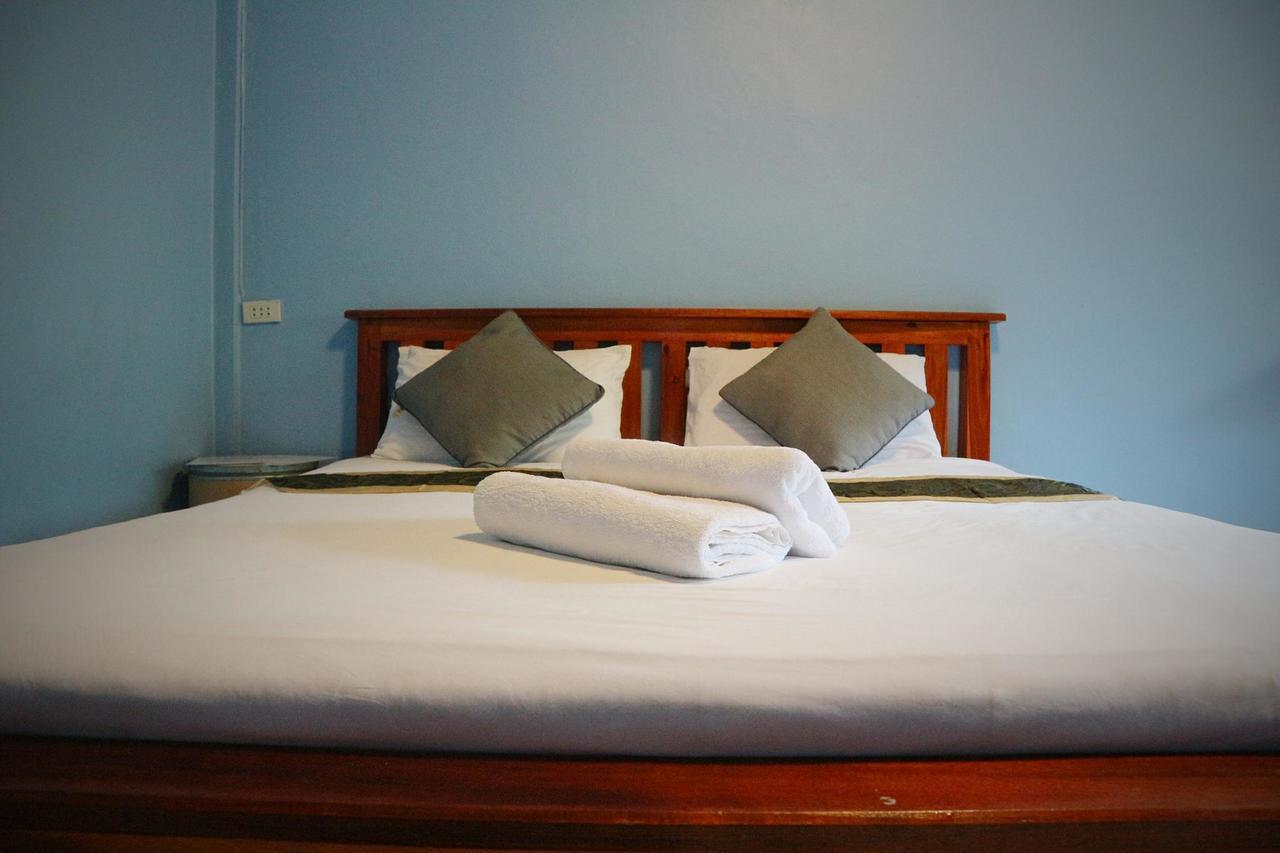 קו לנטה Marina Hut Guest House מראה חיצוני תמונה