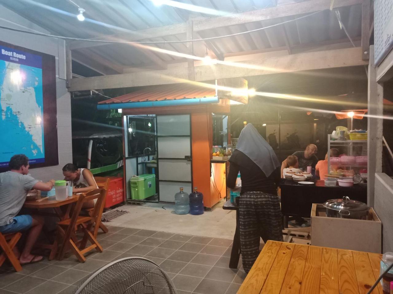 קו לנטה Marina Hut Guest House מראה חיצוני תמונה