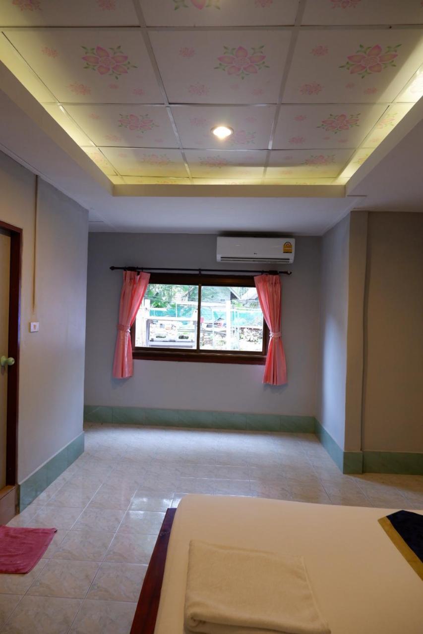 קו לנטה Marina Hut Guest House מראה חיצוני תמונה