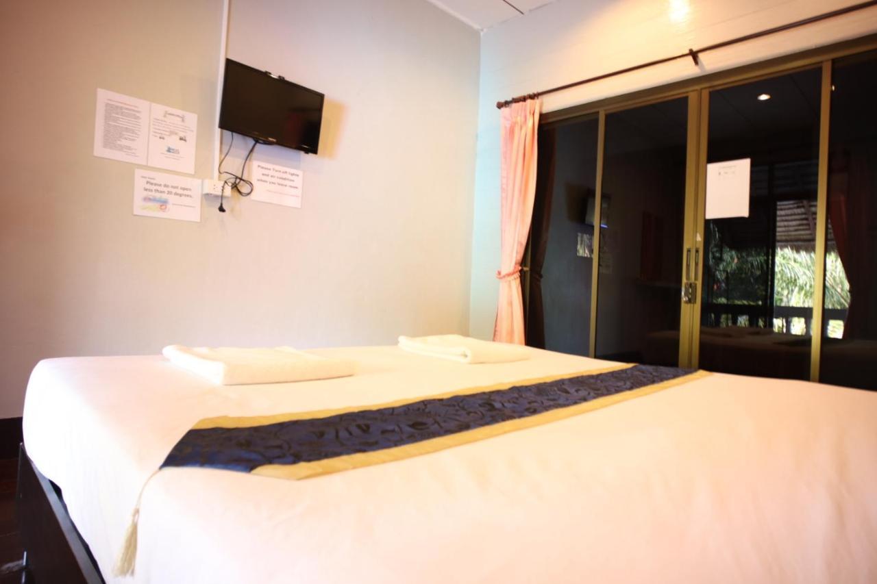 קו לנטה Marina Hut Guest House מראה חיצוני תמונה
